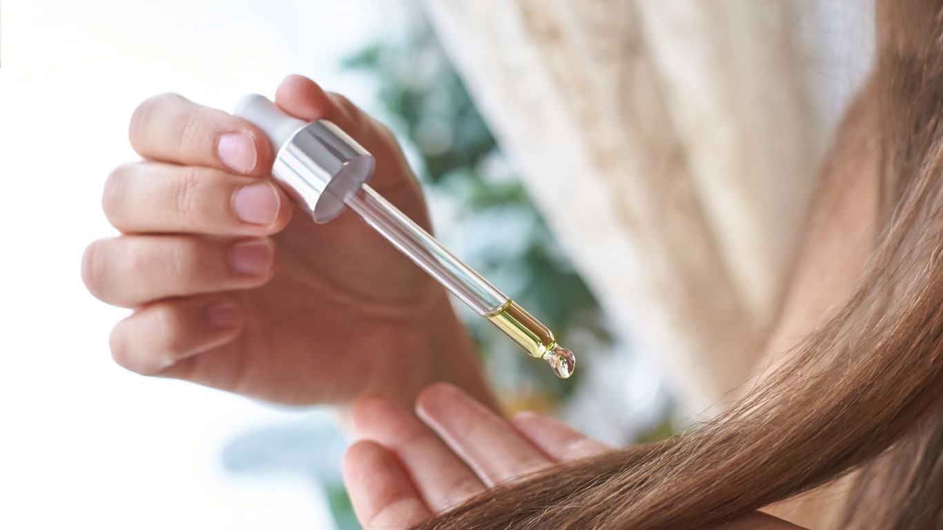 thyme oil for hair care